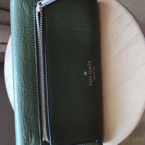 SALE‼️🥰Kate Spade Continental Wallet! (NEW) - Picture 11 of 16